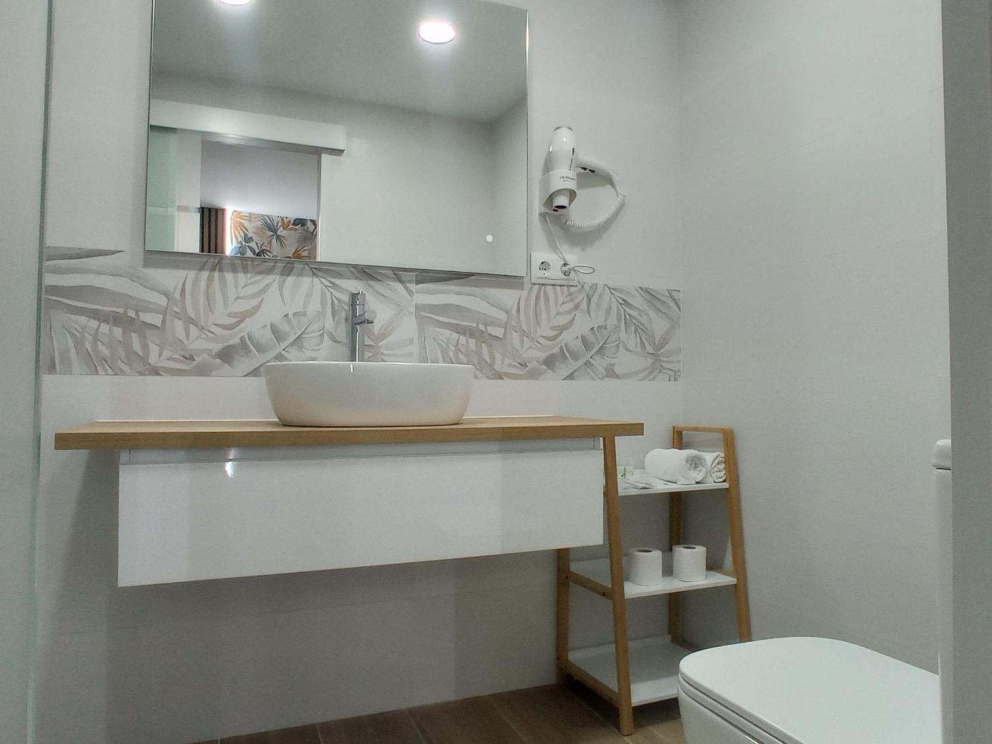 Hostal Fronton アルコベンダス エクステリア 写真